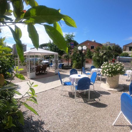 Splendid B&B Milano Marittima Kültér fotó