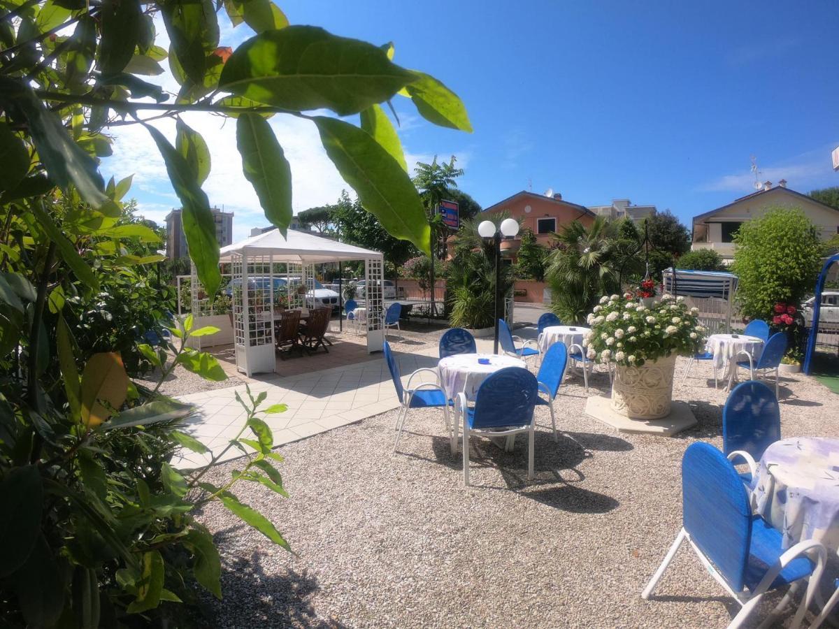 Splendid B&B Milano Marittima Kültér fotó