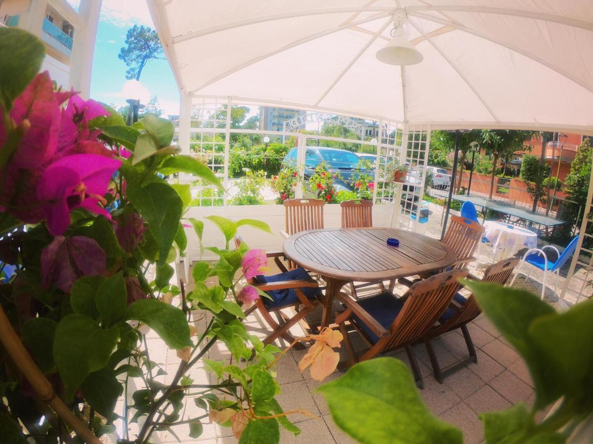 Splendid B&B Milano Marittima Kültér fotó